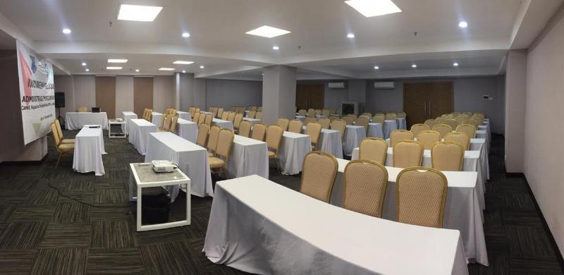 Kyriad Royal Seminyak Zewnętrze zdjęcie